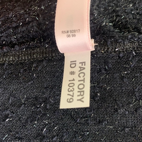 Vintage Victoria Secret Shinny Black Fuzzy Sleeveless Blouse Size Medium - Picture 8 of 8